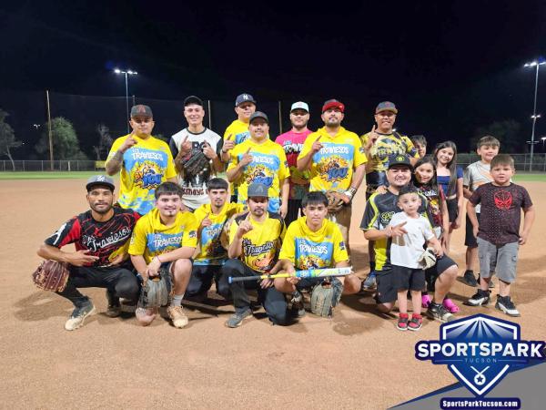 Softball Mon Men's 10v10 - E Champions