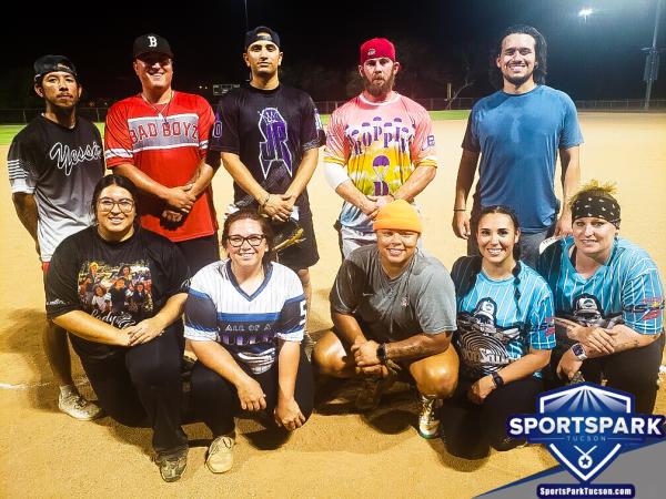 Softball Mon Co-ed 10v10 - E Champions