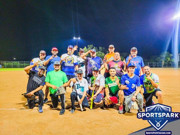 Softball Mon Men's 10v10 - E/Rec Champions