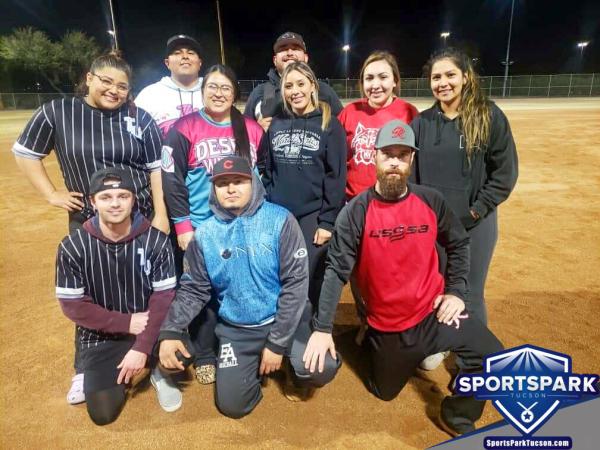 Softball Mon Co-ed 10v10 - E Champions