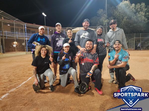 Softball Fri Co-ed 10v10 - E/Rec Champions