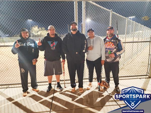 Softball Fri Men's 10v10 - E Champions