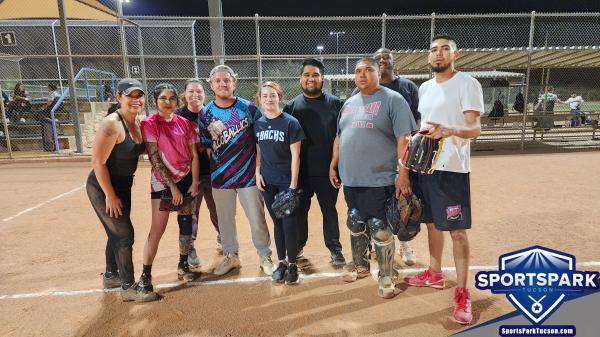 Softball Fri Co-ed 10v10 - E/Rec Champions