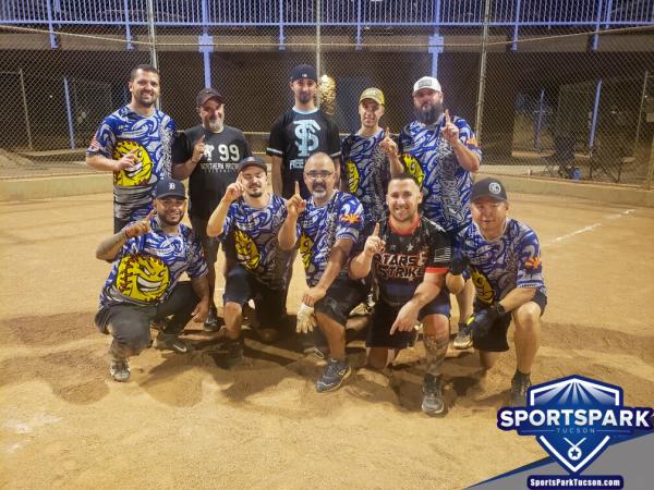 Softball Fri Men's 10v10 - E/Rec-2 Champions