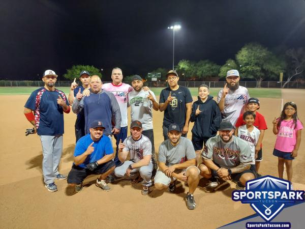 Softball Fri Men's 10v10 - E/Rec Champions