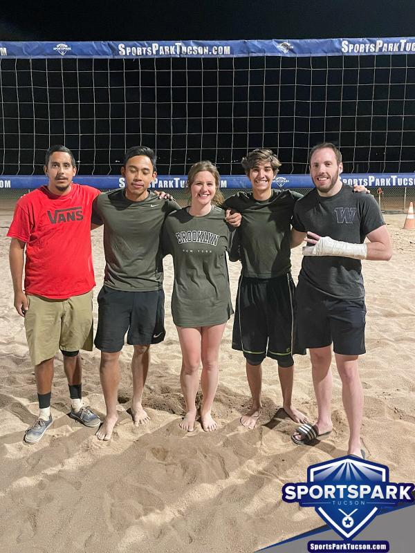 Volleyball Mon Co-ed Lite 4v4 - C Champions