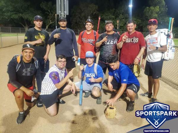 Softball Fri Men's 10v10 - E/Rec Champions