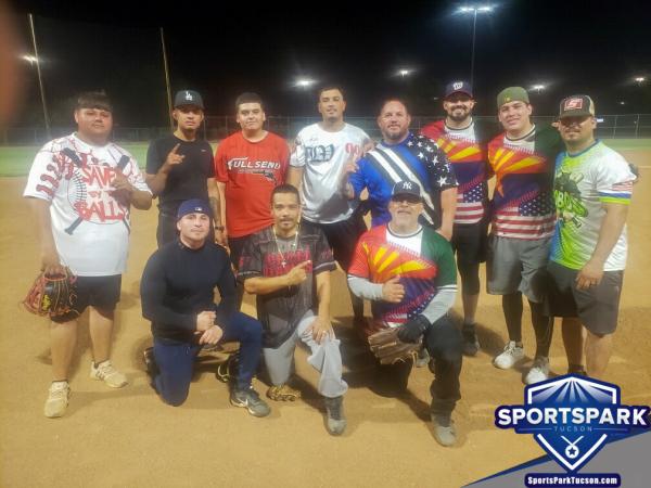 Softball Fri Men's 10v10 - E Champions