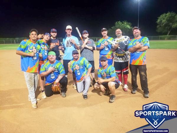 Softball Mon Men's 10v10 - E/Rec Champions