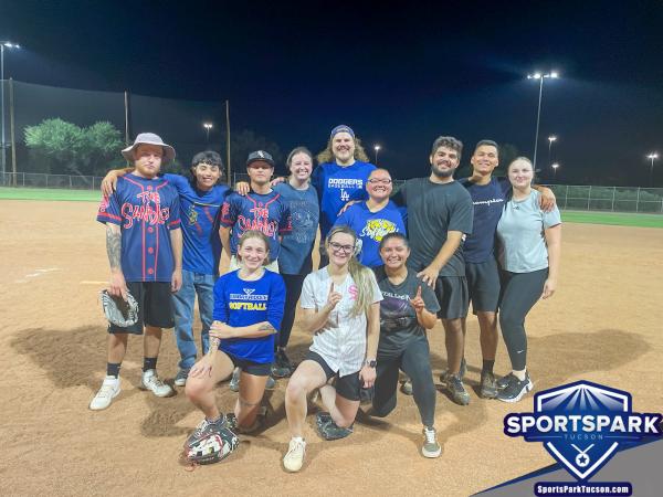 Softball Sun Co-ed 10v10 - E/Rec Champions