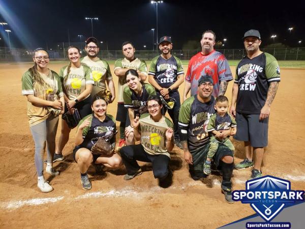 Softball Sun Co-ed 10v10 - E/Rec Champions