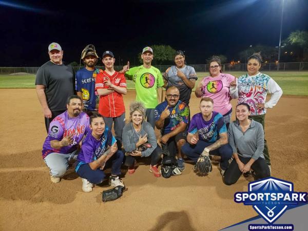 Softball Mon Co-ed 10v10 - E/Rec Champions