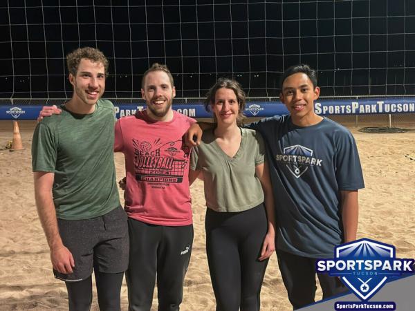 Volleyball Mon Co-ed Lite 4v4 - C Champions