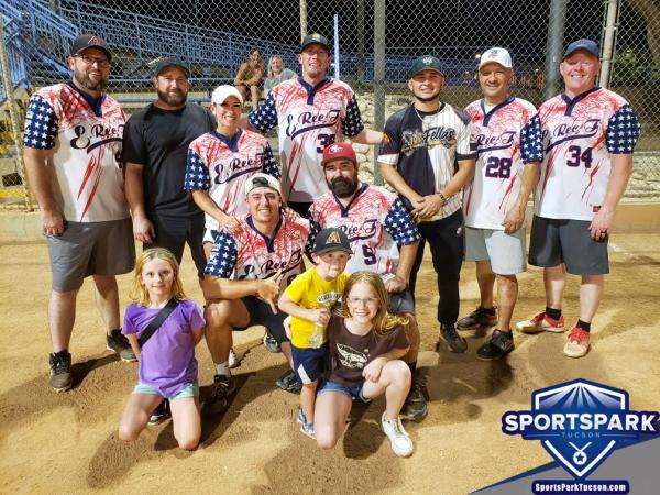 Softball Fri Men's 10v10 - E/Rec-2 Champions